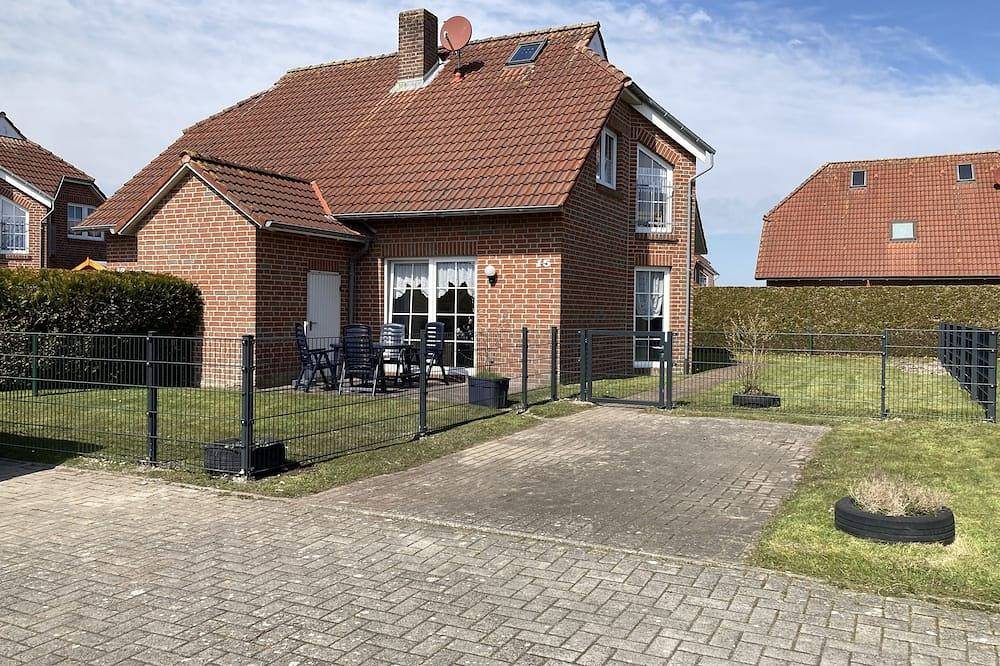 Doppelhaushälfte in Deichnähe und am Ende der Sackgasse  gelegen !