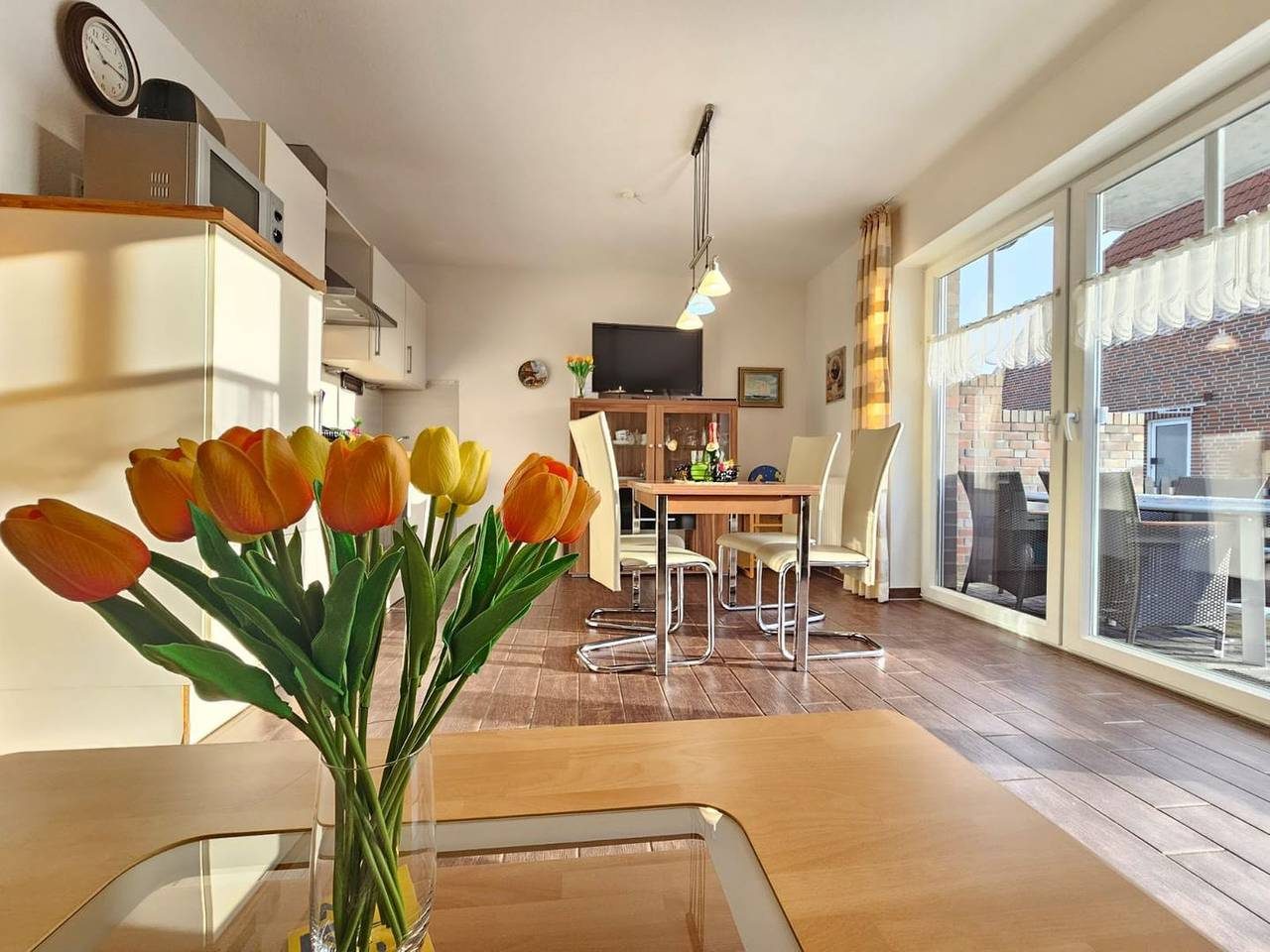 Herzlich Willkommen in der Ferienwohnung Unterdeck in Norddeich am Muschelweg — Bild 2