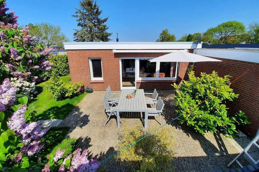 Gemütlich eingerichteter Ferienbungalow in ruhiger, aber zentraler Wohnlage — Bild 3