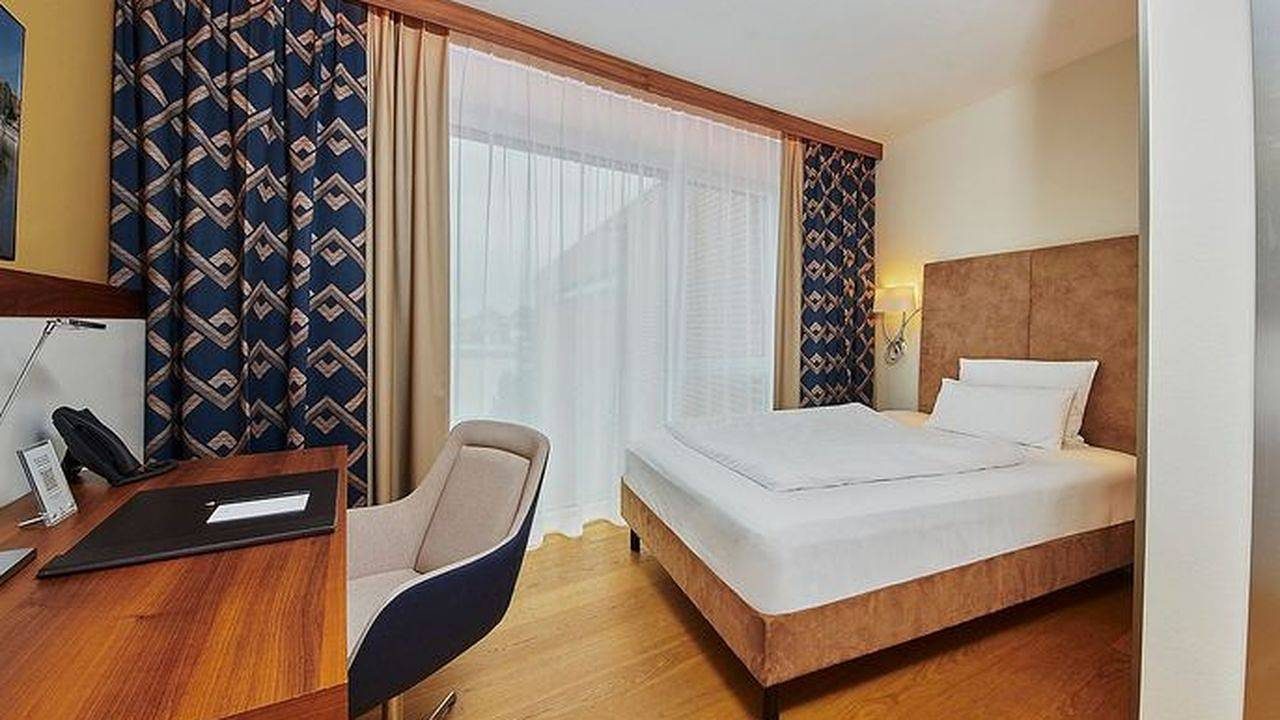 Doppelzimmer für 2 Personen (27 m²) in Leer — Bild 2