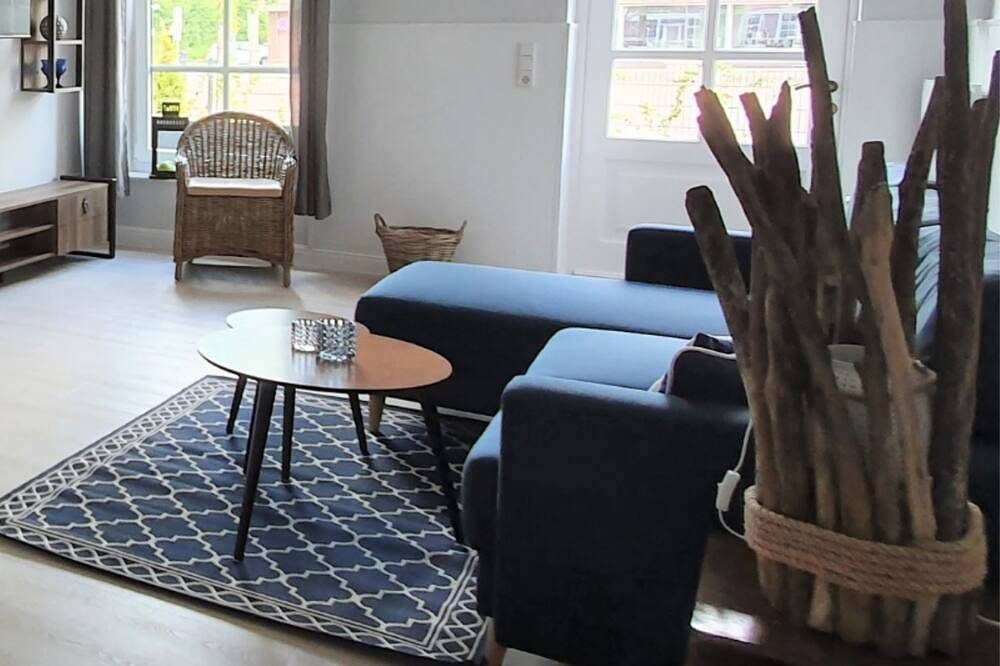 Apartment-Modern-Eigenes Badezimmer-Terrasse-#03