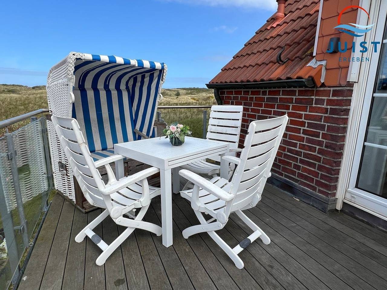 Familienfreundliche Ferienwohnung mit Balkon, direkt am Wattenmeer gelegen