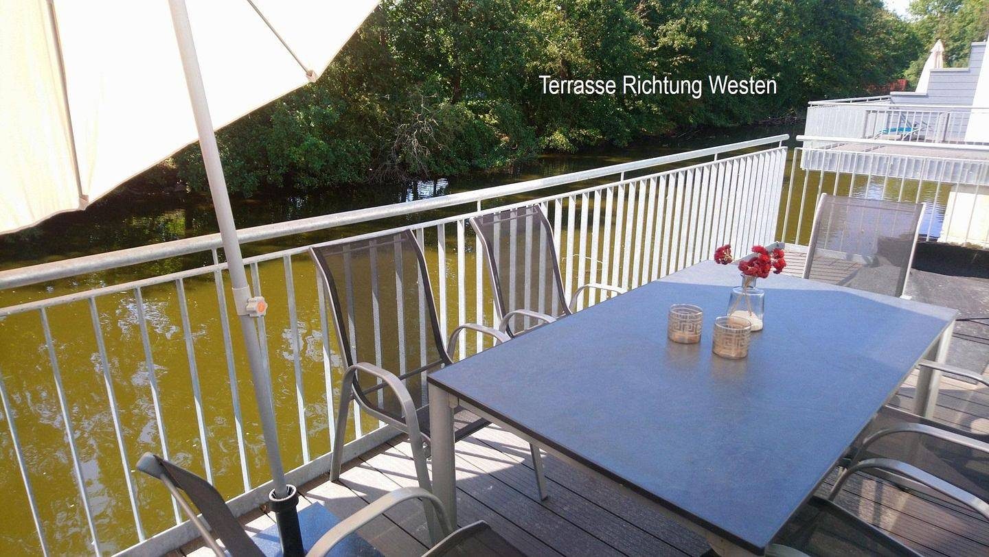 Gepflegtes Ferienhaus, Sauna, Süd-Terrasse, Loggia mit Meerblick, Wäschepakete — Bild 3