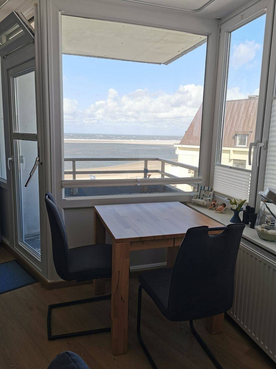 Strandblick im Haus Seeblick mit Meerblick und Strandkorb am Hauptstrand! — Bild 5