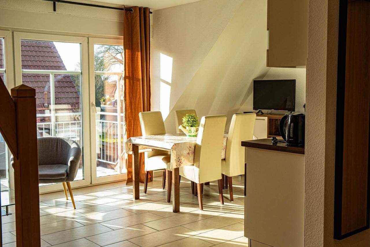 Nordsee-Urlaub in Norden: Ferienwohnungen Saida Wohnung 1...