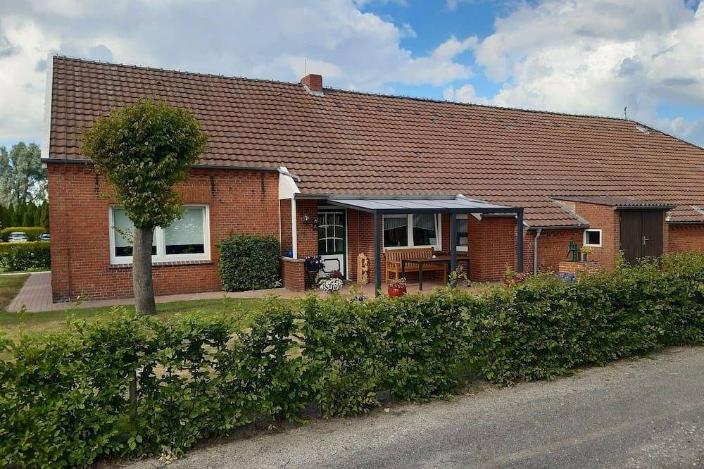 Wunderbares alleinstehendes Ferienhaus für 5 Leute mit  W-Lan, Tv, Haustiere erlaubt und Parkplatz — Bild 2