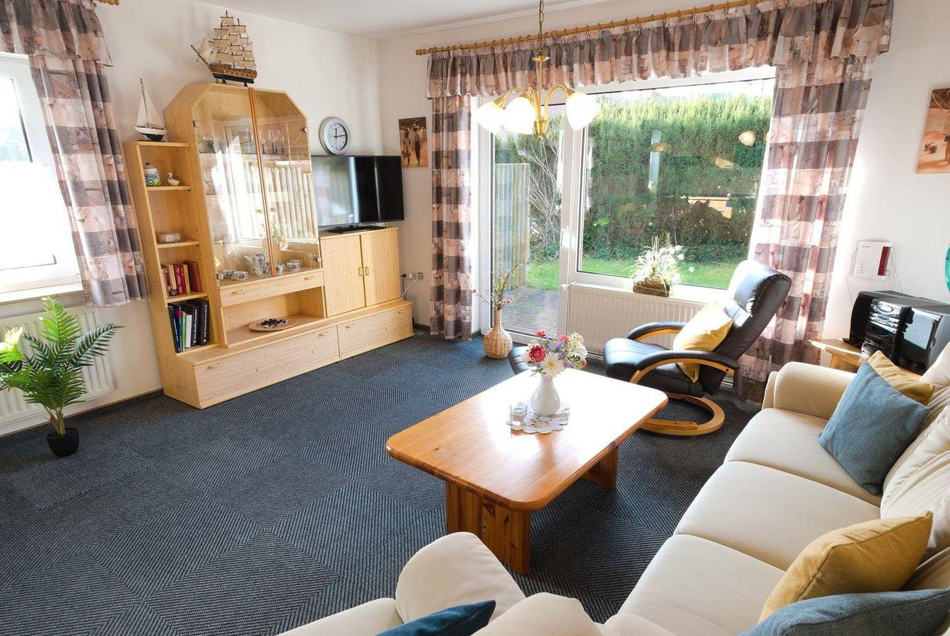 Großzügiges Ferienhaus in zentraler Lage von Norddeich mit 3 Schlafzimmern — Bild 3