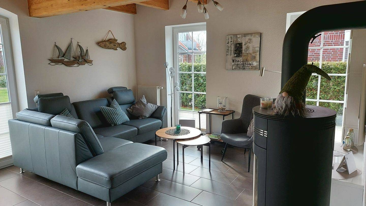 Hochwertiges 100qm Ferienhaus für 6 Personen mit Sauna, Kamin und großem Garten — Bild 2