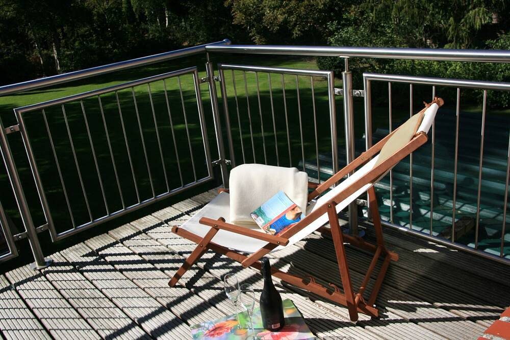 Helle freundliche Ferienwohnung mit geräumigen Balkon zu vermieten — Bild 4