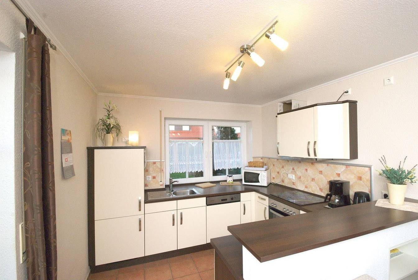 Strandnahe Ferienwohnung für 4 Personen in Norddeich mit Deichblick und Garten — Bild 5