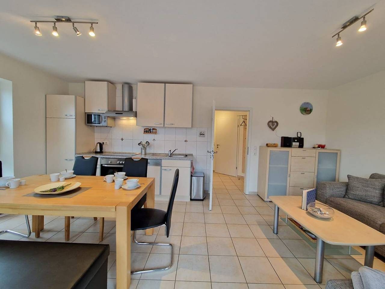Willkommen in unserer wunderschönen Ferienwohnung Rieke in Norddeich! — Bild 3