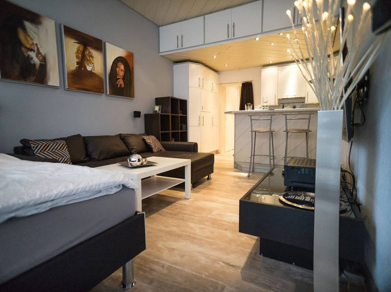 Modernes 1-Raum-Appartment mit Balkon in bester Insellage! — Bild 3