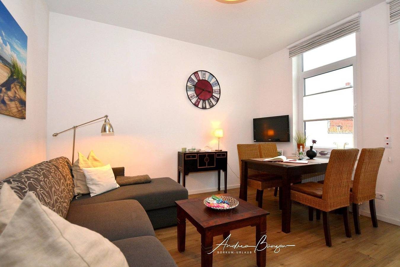 Ferienwohnung mit 2 Schlafzimmern und großer Sonnenterrasse bester Lage