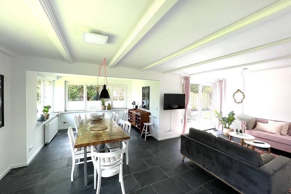 Großes stylisches Ferienhaus in Ländlicher Idylle (Nähe Hooksiel)