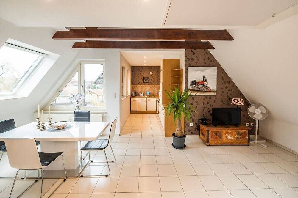 Charmante  City Apartment mit Whirlpool& Parkplatz — Bild 2