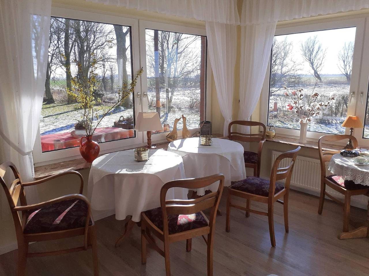 Doppelzimmer mit Frühstück, auch als Einzelzimmer im Obergeschoß — Bild 5