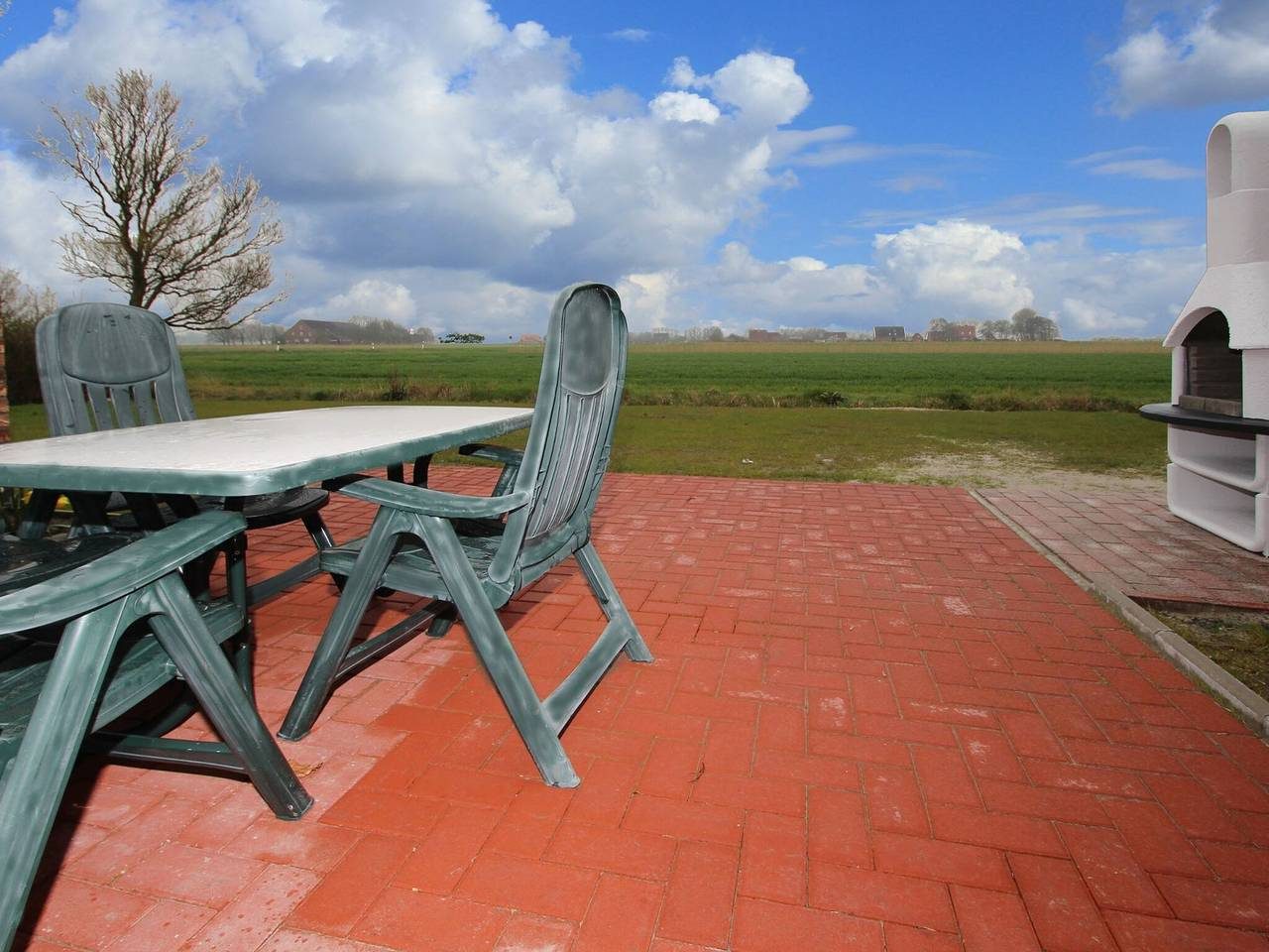 Ferienhaus mit Garten — Bild 2