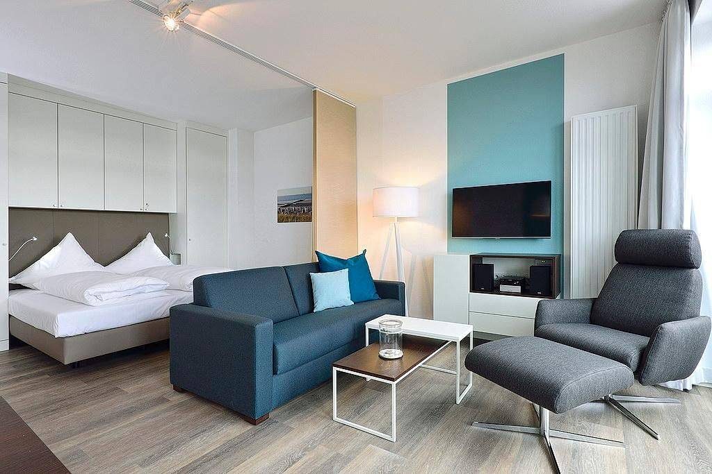 Schickes Apartment an der See mit Westbalkon, Meerblick und eigenem Strandkorb! — Bild 3
