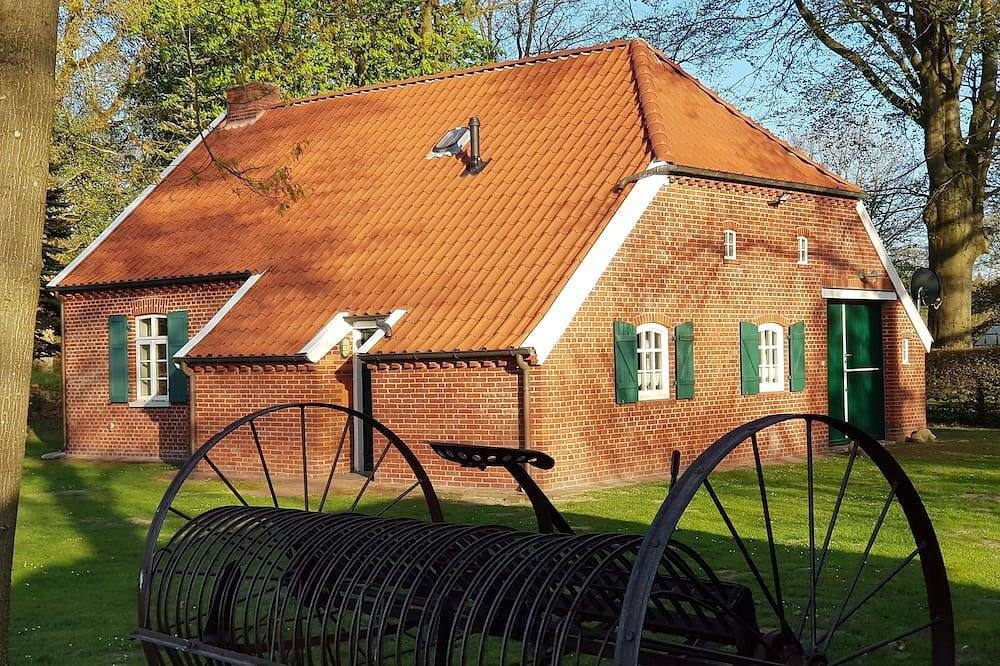 Gemütliches, frei stehendes Ferienhaus mit Kamin (Ostfriesland\/Wiesmoor)