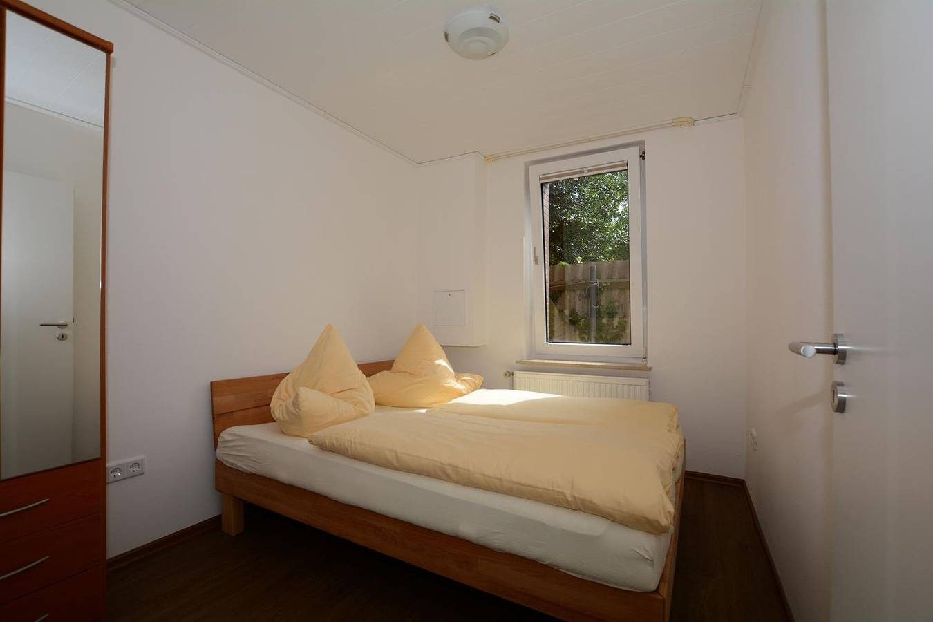 "Haus Flandern"  Erdgeschoss Wohnung Nr 5 für bis zu 6 Personen, Top Lage — Bild 2