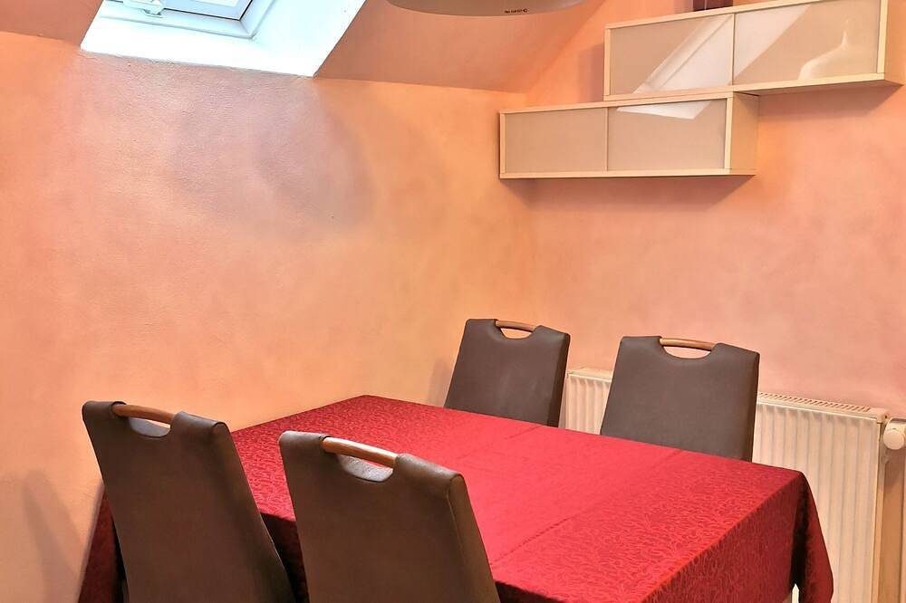 Ferienwohnung\/App. für 3 Gäste mit 42m² in Aurich (242731) — Bild 2