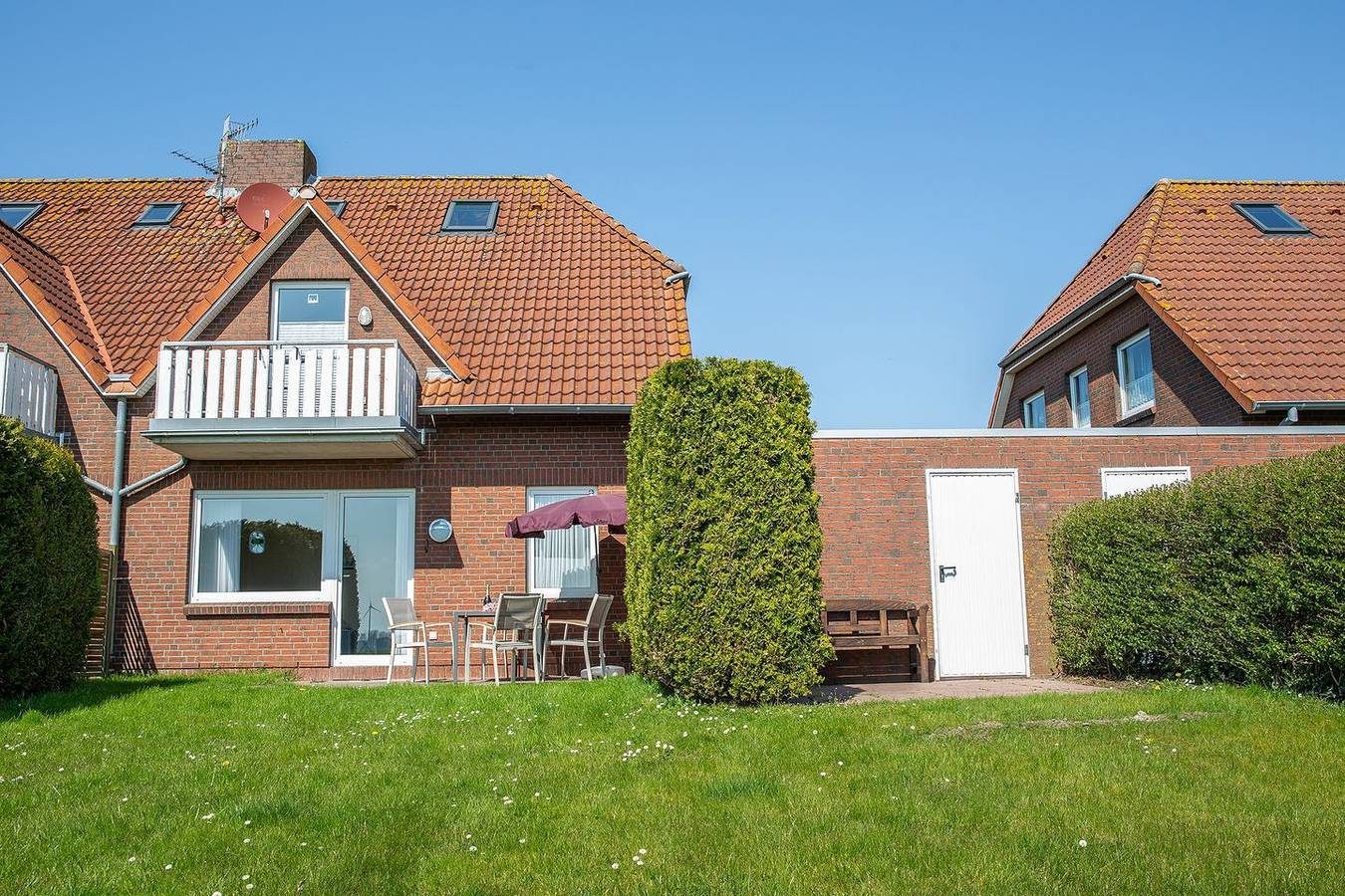 Gemütlich eingerichtete Ferienwohnung im Obergeschoss für 4 Personen + Kleinkind, 60 qm. — Bild 2