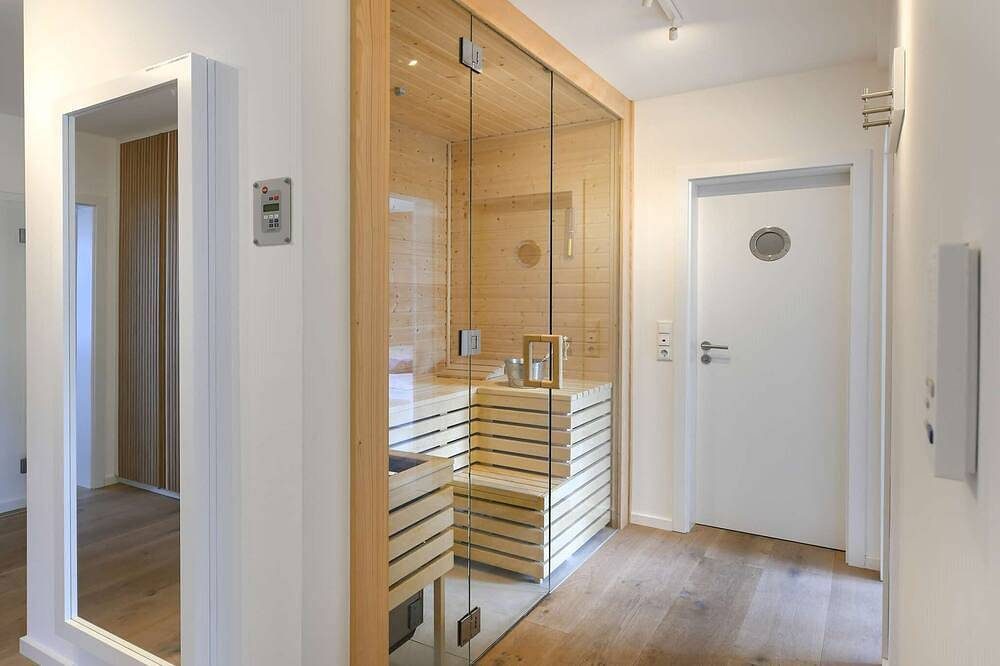 Zwei separate Schlafzimmer, eigene Sauna und sonniger Balkon! — Bild 5