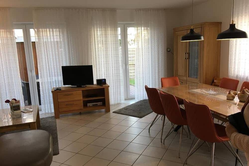 Holiday house Christian with 4 bedrooms, 2 bathrooms and a covered terrace — Bild 4
