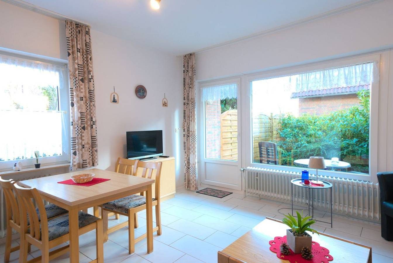 Ruhige, zentrale Ferienwohnung in Strandnähe mit 1 Schlafzimmer — Bild 3