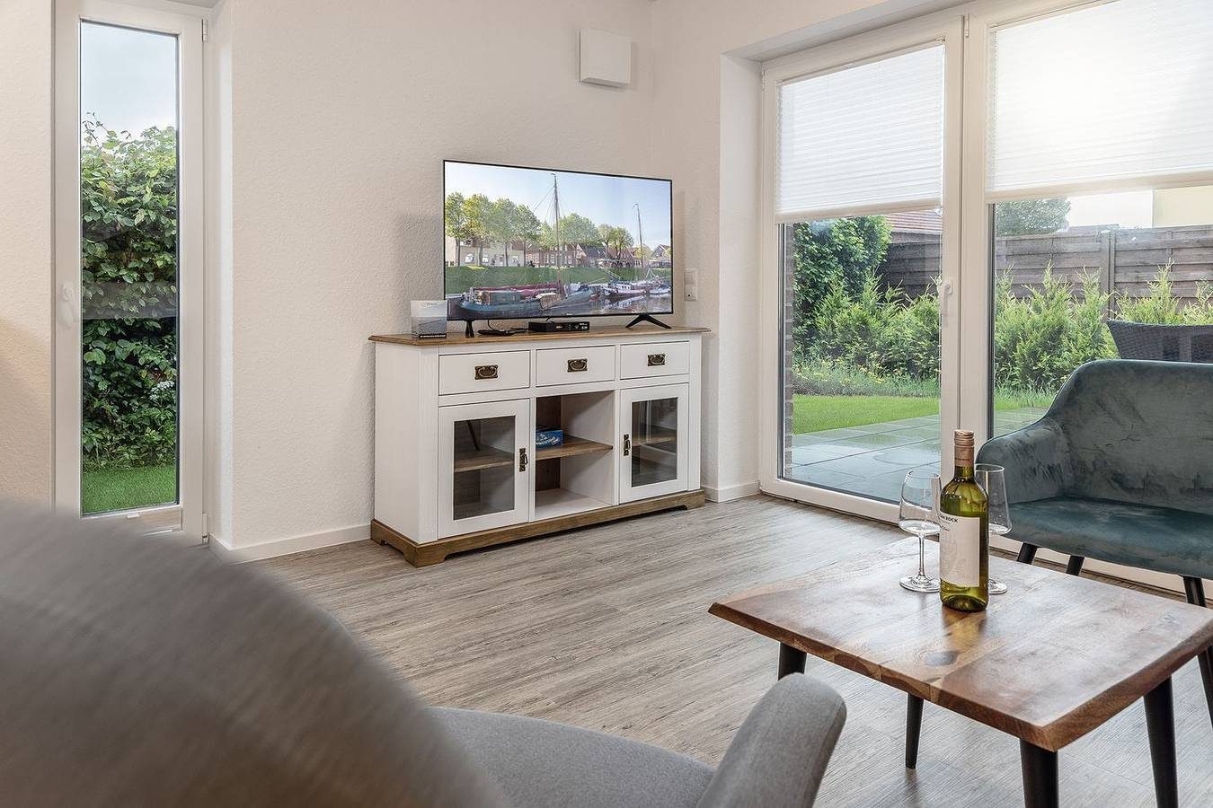 Ferienwohnung im Erdgeschoss mit Terrasse (Neubau von 2022) in Top-Lage