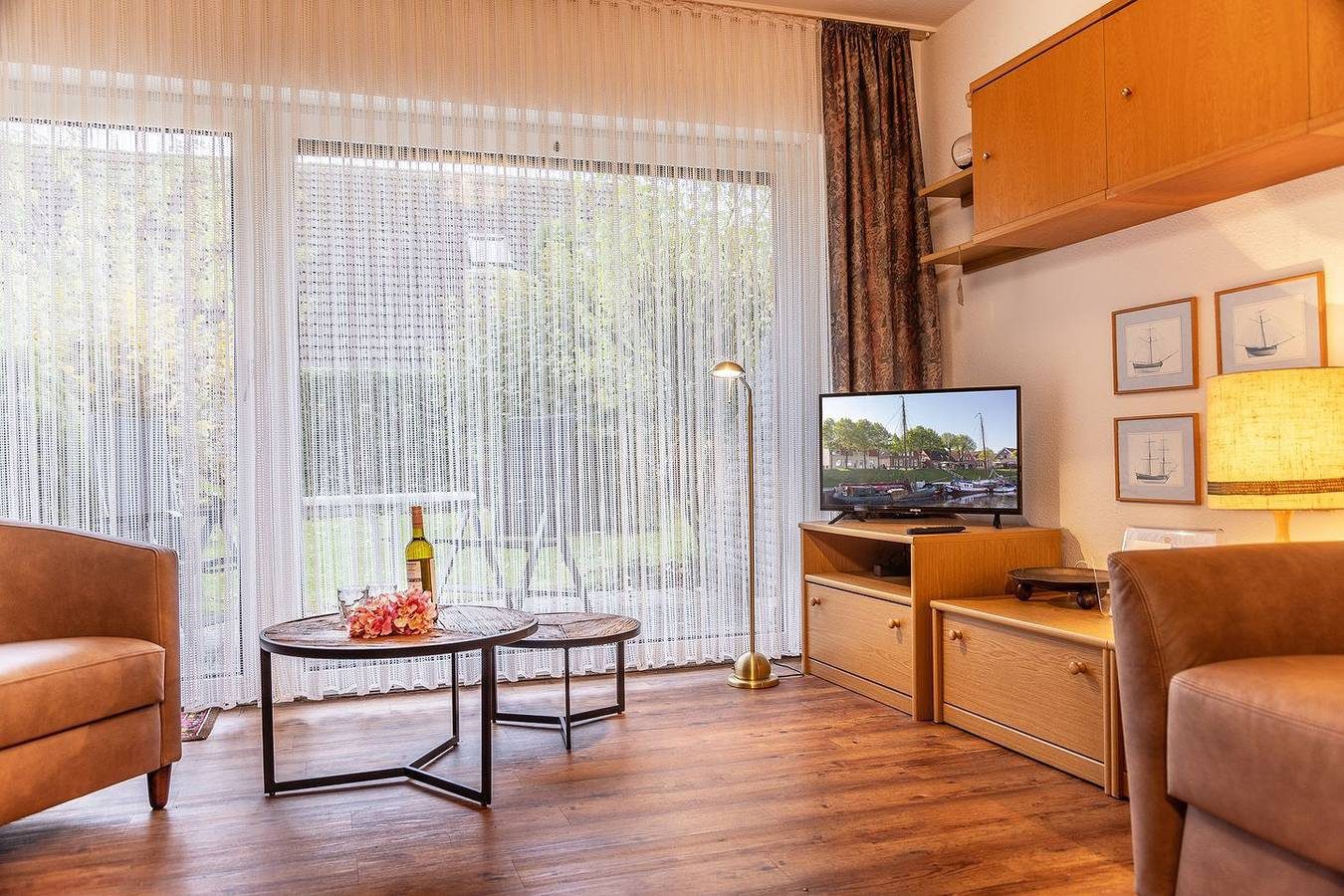 Anmutig und neuzeitlich: Diese niedlich eingerichtete Erdgeschoss-Suite von ca. 40 qm befindet sich in Strandnähe und kann 2 Personen beherbergen. — Bild 2