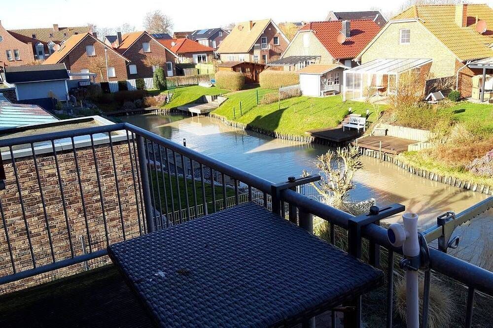 Schöne helle Ferienwohnung Silbermöwe Og direkt an den Greetsieler Grachten