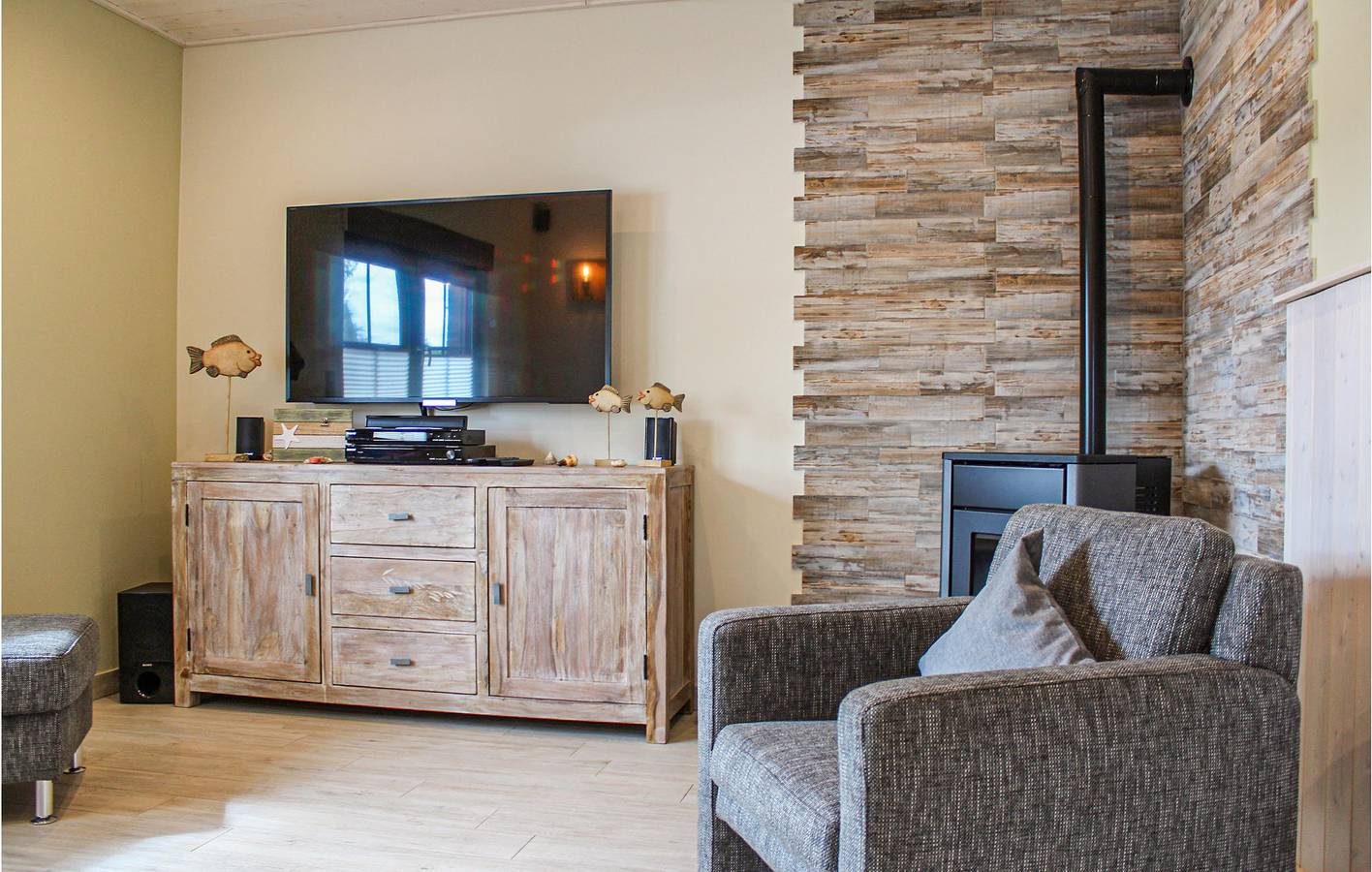 Gemütliches Apartment mit Parkplatz, TV & Terrasse - 2km zum Strand — Bild 5