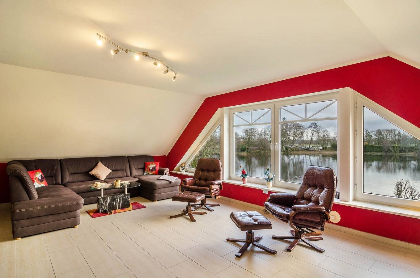 Ferienwohnung "Landflair am See" mit Seeblick, privater Terrasse & Gemeinschaftsgarten — Bild 2