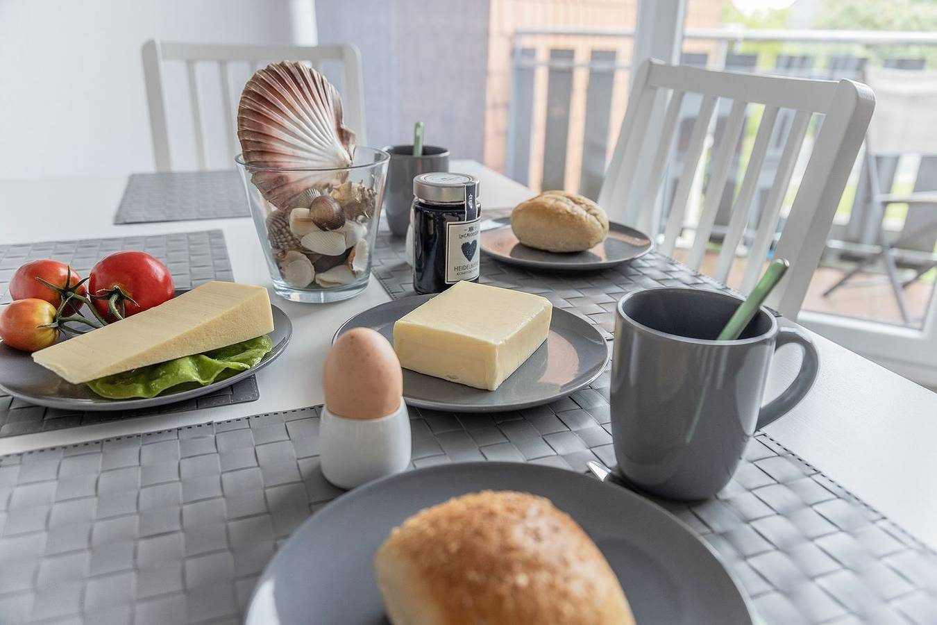 Helle Obergeschoss- Ferienwohnung mit Südbalkon für 2 Erwachsene — Bild 4