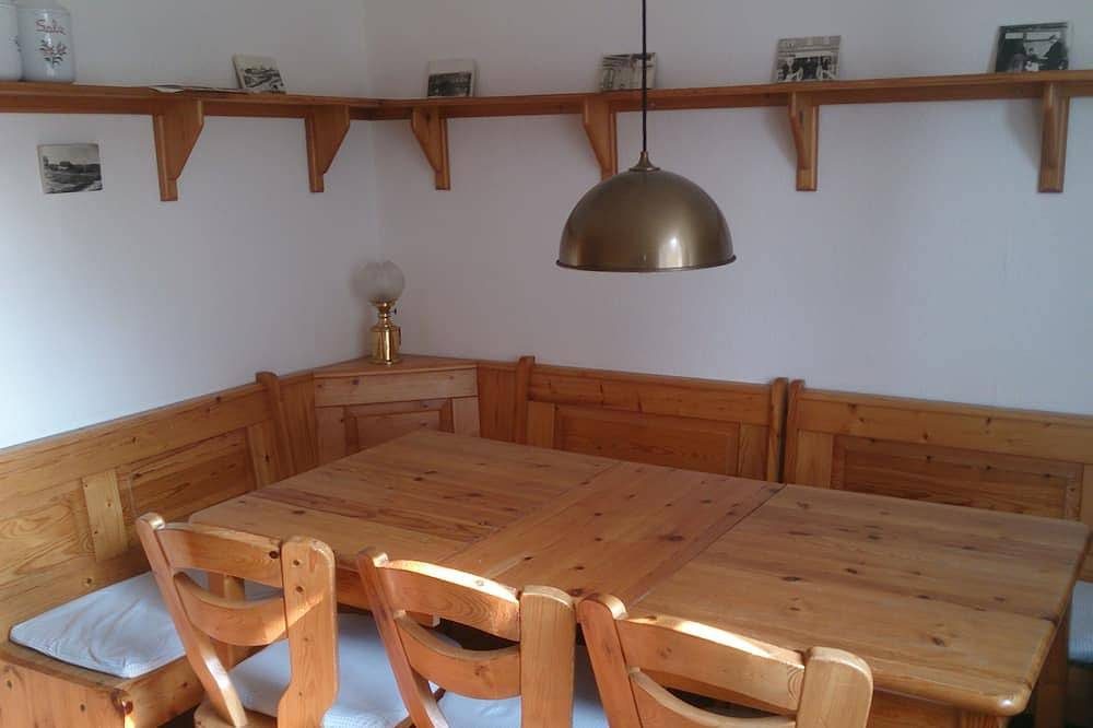 Großes Ferienhaus für bis zu 9 Personen in 4 Schlafzimmern — Bild 4