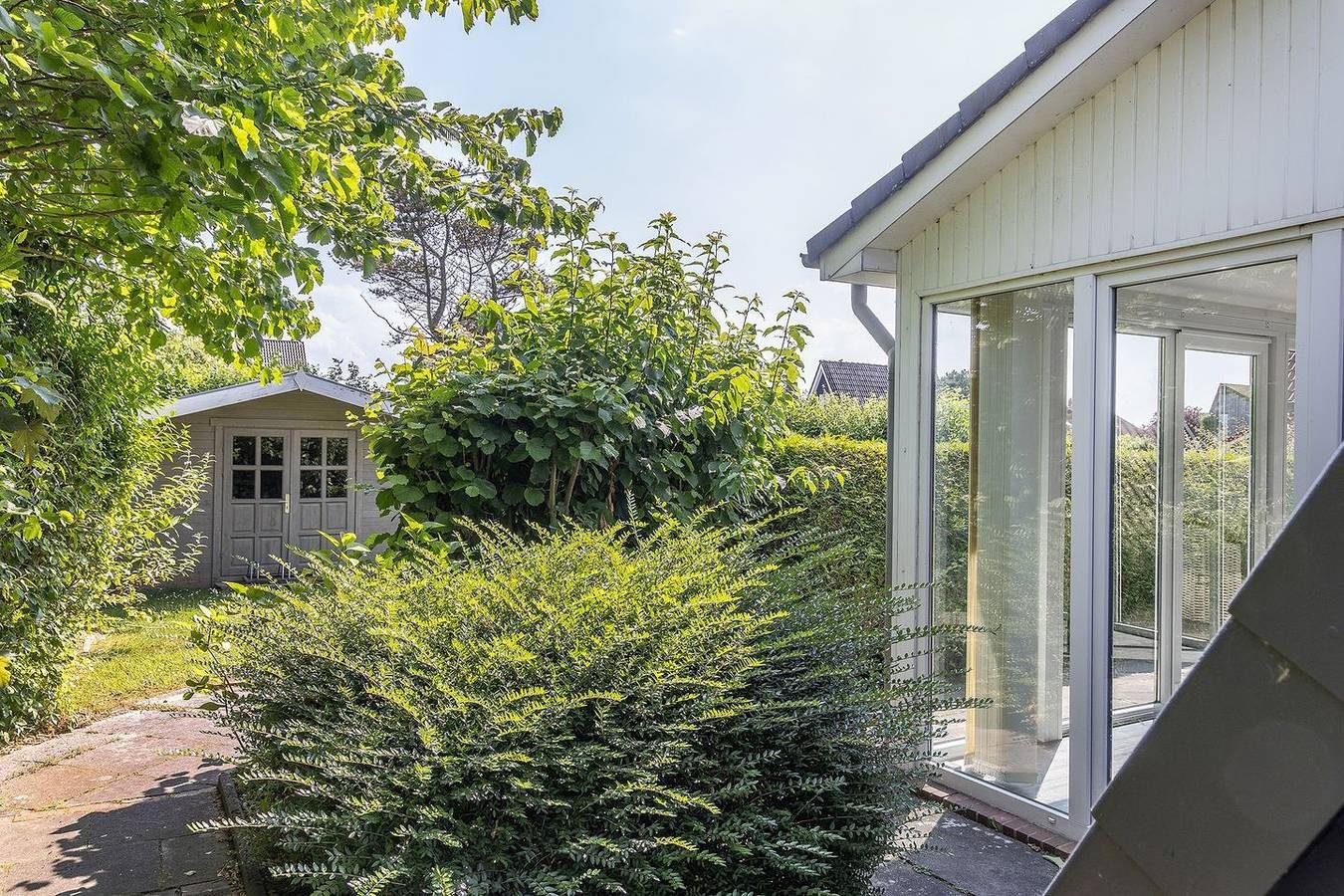 Topsanierte Ferien- Doppelhaushälfte mit Garten in Strandnähe — Bild 3