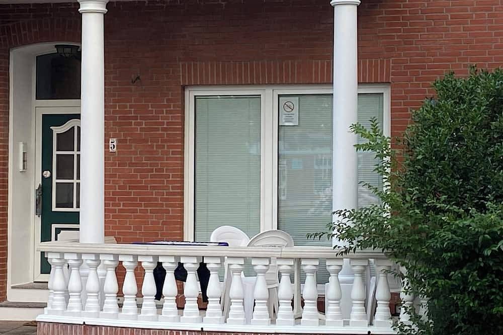 Ferienwohnung für 2 Personen mit Terrasse nahe dem Bahnhof — Bild 3