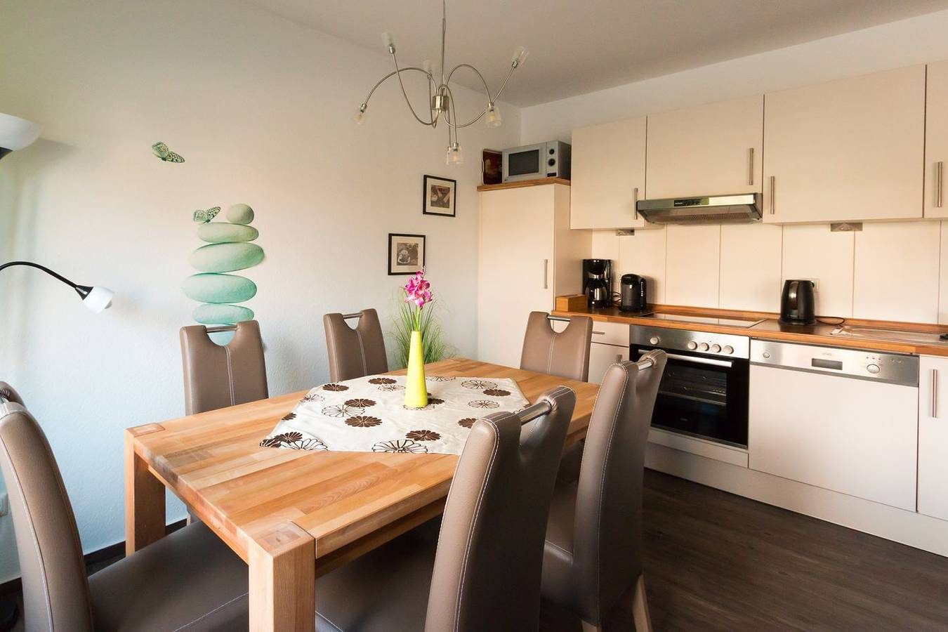 Moderne Eg-Wohnung mit Terrasse in ruhige Straßenlage - 65m² bis 6 Pers. — Bild 4