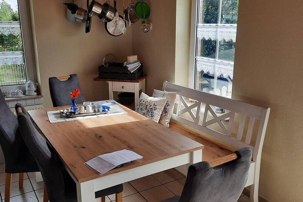 Ferienhaus Neßmersiel für 1 - 6 Personen mit 3 Schlafzimmern - Ferienhaus — Bild 4