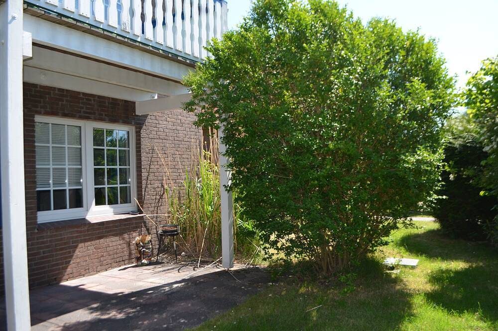 Helle, großzügige Komfortwohnung mit eigenem Garten und begehbarer Dusche. — Bild 5