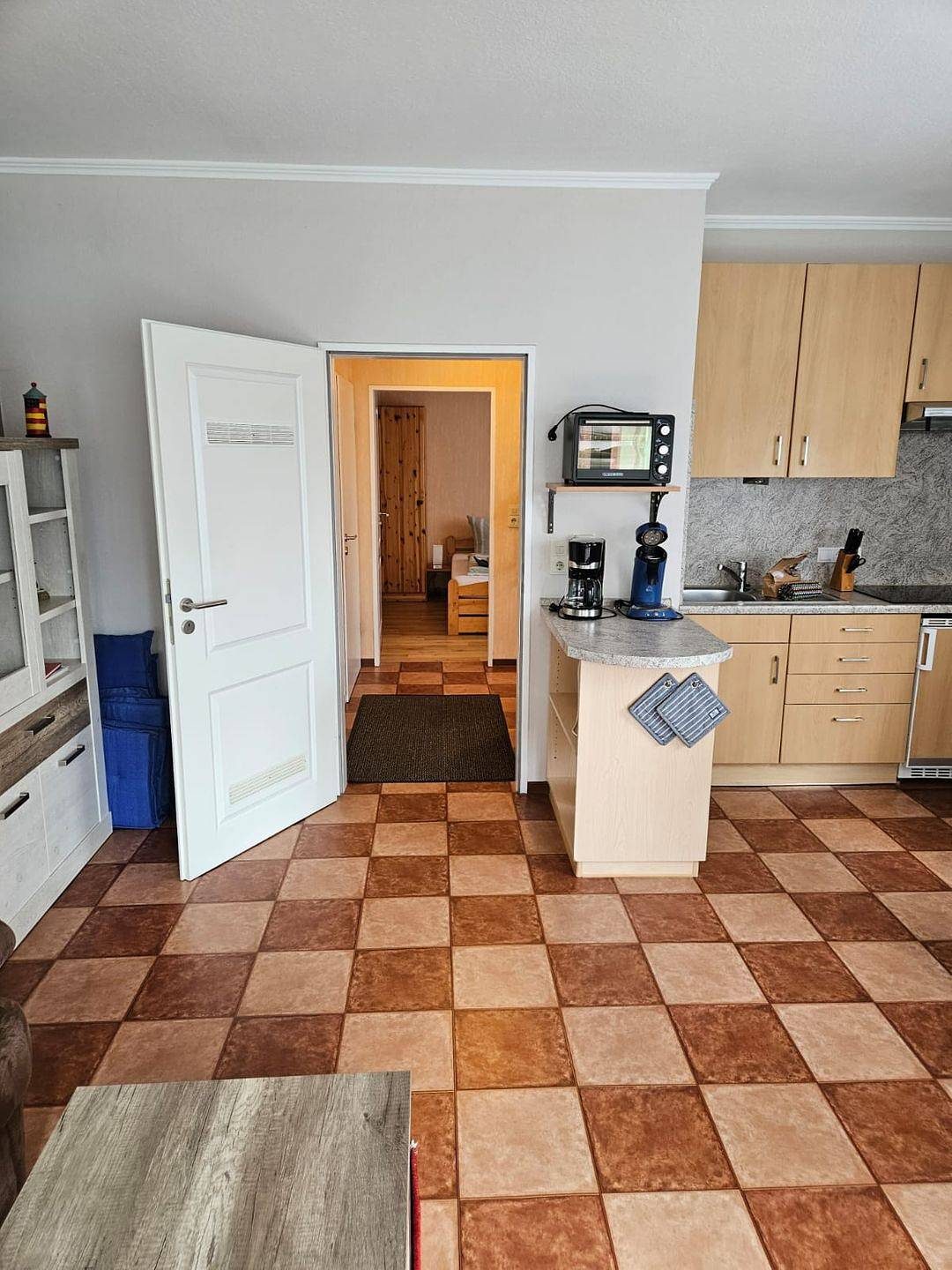 strandnahe Ferienwohnung in Norddeich mit Terrasse und Garten für bis zu 3 Personen — Bild 4