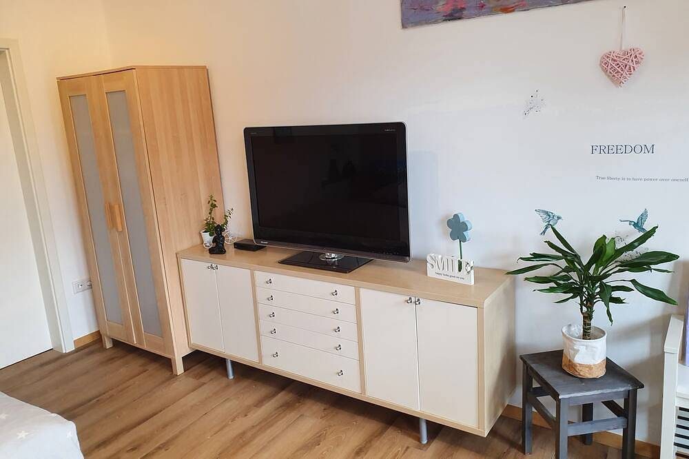 Small apartment with terrace — Bild 5
