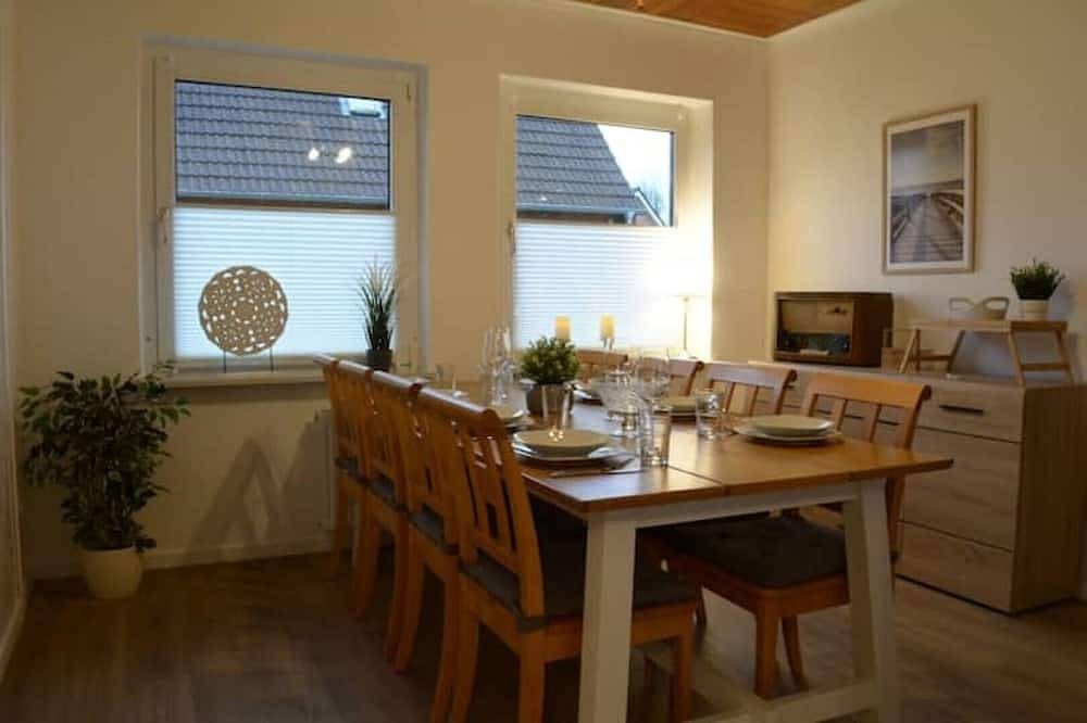 Ferienhaus mit 4 Schlafzimmern in Emden Für bis zu 10 Personen — Bild 5