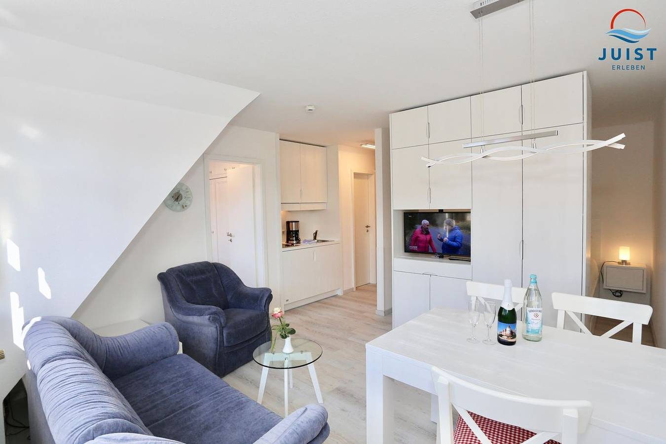 Hunde- und familienfreundliche Wohnung mit Sauna und Schwimmbad, zentral gelegen.
