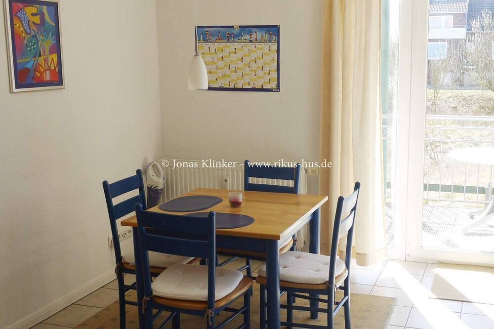 Moderne 2-Zimmer-Wohnung im ruhigen Ostdorf mit Blick ins Naturschutzgebiet — Bild 3