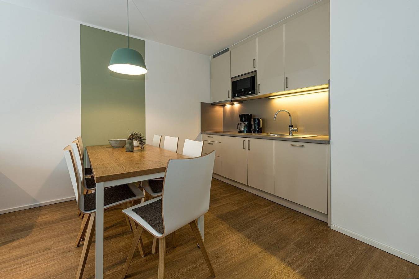 Hochwertiges Familien-Apartment mit großer Terrasse, Strandkorb und zwei Bädern! — Bild 5