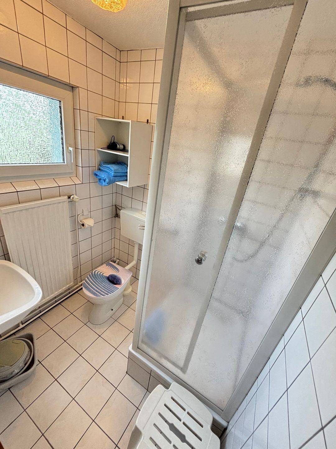 Gemütliche 1-Raum-Wohnung, 2 Pers., Emden am Deich, Parkplatz, Grillplatz, Wlan — Bild 5