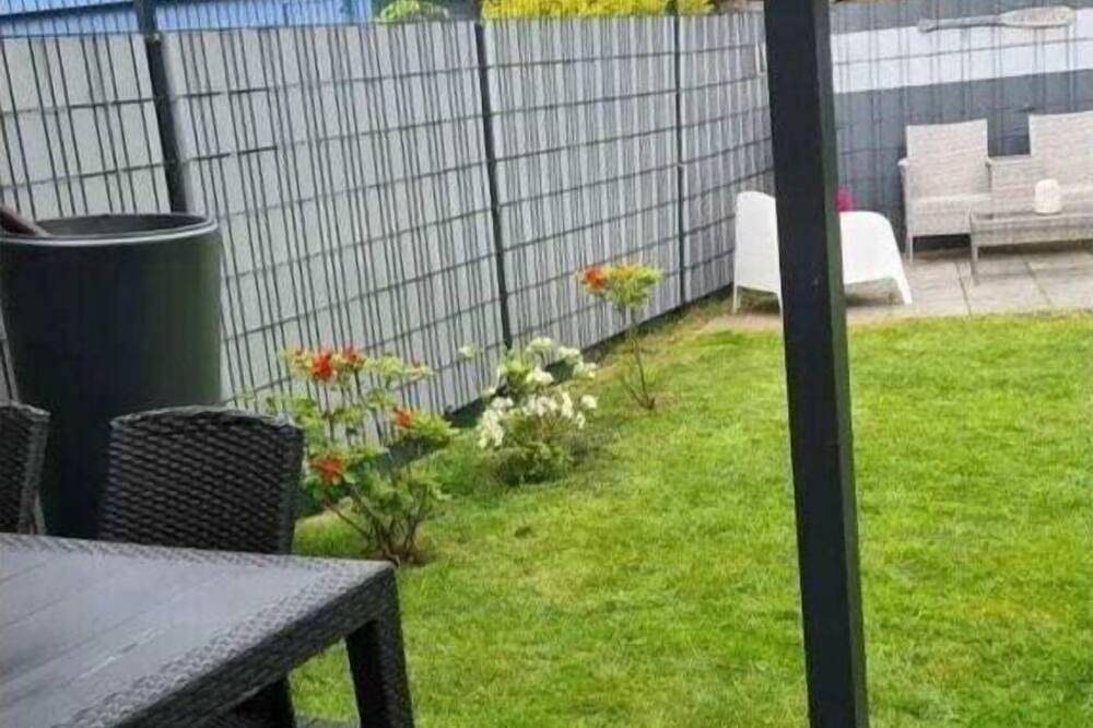 Ferienhaus in Berumbur mit Schwimmbecken — Bild 3