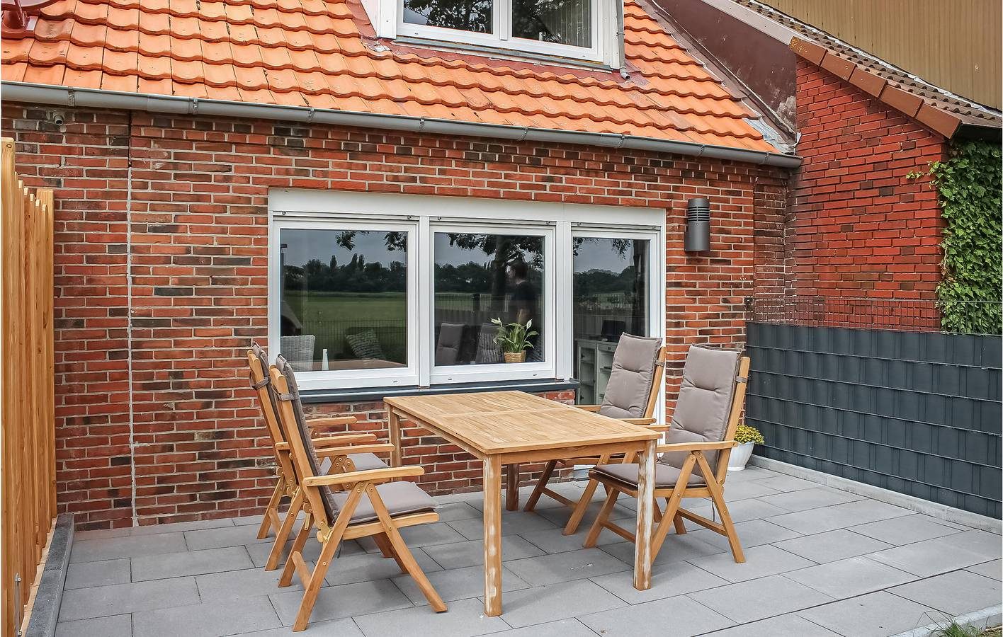 Gemütliches Mietapartment mit Parkplatz, TV & Garten — Bild 3